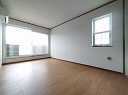 伊予鉄道横河原線 牛渕団地前駅 徒歩4分の賃貸アパート 2階2LDKのリビング/ダイニング