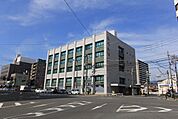 銀行