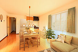 フィオーレ四方寄 101 1階2LDKのリビング/ダイニング