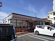 セブン-イレブン 久留米試験場駅前店まで350ｍ