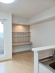 JR豊肥本線 武蔵塚駅 3.4kmの賃貸アパート 2階1LDKのリビング/ダイニング