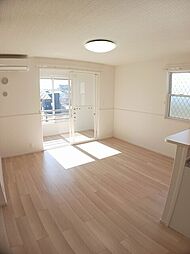 ベレ・ハーモニー 105 1階1LDKのリビング/ダイニング