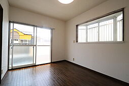 ヒューチャーハイム滝山 203 2階1DKのリビング/ダイニング