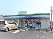 ファミリーマート滝山一丁目店まで50m