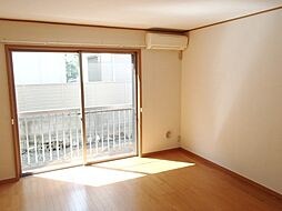 メゾンドブラン 103 1階2LDKのリビング/ダイニング