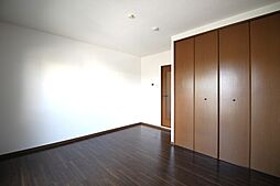 クレセント西山 206