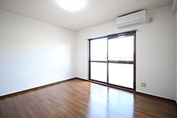 クレセント西山 207