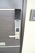 各お部屋の鍵は暗証番号式です♪