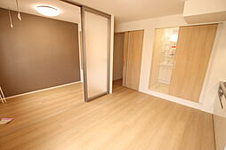 東武伊勢崎線 新越谷駅 徒歩7分の賃貸アパート 2階1LDKのリビング/ダイニング