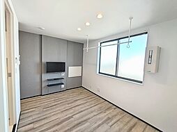 東武伊勢崎線 梅島駅 徒歩5分の賃貸マンション 4階ワンルームのリビング/ダイニング