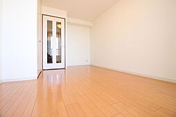 JR山陽本線 和田岬駅 徒歩5分の賃貸マンション 4階1Kのリビング/ダイニング