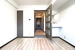 阪急神戸本線 岡本駅 徒歩8分の賃貸マンション 5階1Kのリビング/ダイニング