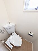★トイレは洗浄便座仕様です★