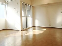 プレジリア西永福 302 3階ワンルームのリビング/ダイニング