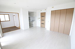 南海高野線 堺東駅 徒歩13分の賃貸マンション 8階3LDKのリビング/ダイニング