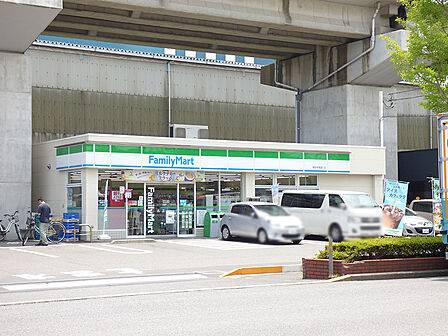 ファミリーマート浦安若潮通り店(240m)