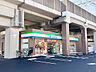 周辺：ファミリーマート浦安入船六丁目店（440m）
