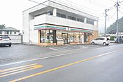 セブンイレブン桐生川内3丁目店(1、032m)