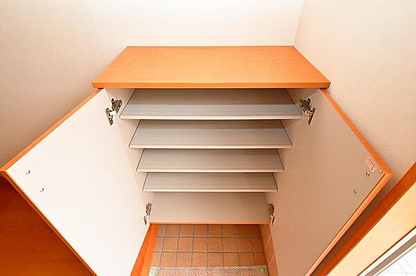 apartment 群馬県桐生市新里町新川955-6
新里町新川の賃貸情報を見る
物件地図