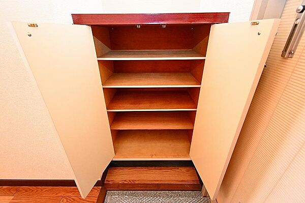 apartment 群馬県桐生市広沢町1丁目2932-1
広沢町の賃貸情報を見る
物件地図