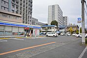 ローソン 桐生東久方店(646m)