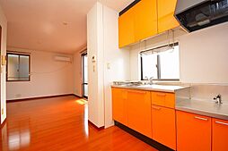 ステップワン　Ｄ 201 2階1LDKのリビング/ダイニング