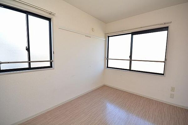 apartment 群馬県みどり市笠懸町阿左美602-9
笠懸町阿左美の賃貸情報を見る
物件地図