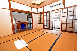 居間