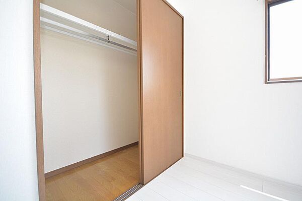 apartment 群馬県桐生市新里町新川3517-10
新里町新川の賃貸情報を見る
物件地図