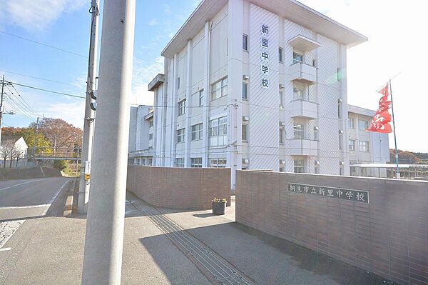 apartment 群馬県桐生市新里町新川1215-7
新里町新川の賃貸情報を見る
物件地図