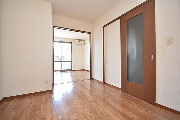 apartment 群馬県桐生市新里町新川1215-7
新里町新川の賃貸情報を見る
物件地図