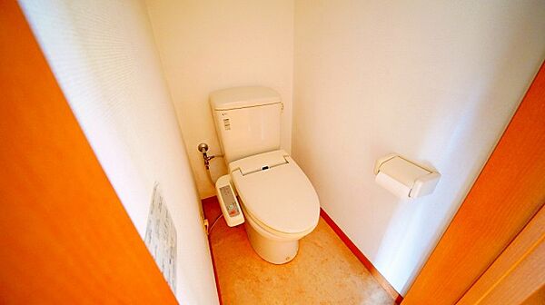 平成コーポ 2階 | 千葉県八街市文違 賃貸マンション トイレ