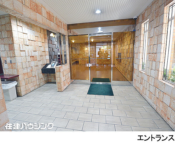 玄関を拡大表示