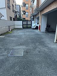 18 / 19