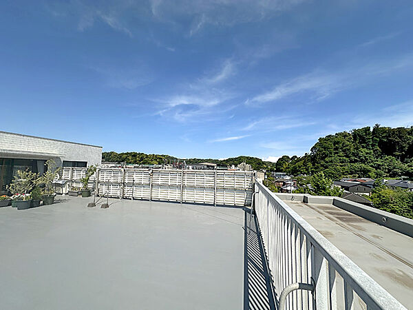 バルコニーを拡大表示
