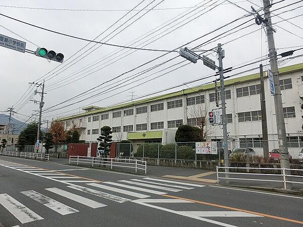 画像12:木屋瀬小学校(483m)