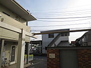 敷地内アパート専用ゴミステーショにンがあります。