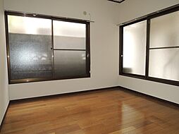 都営大江戸線 東新宿駅 徒歩10分の賃貸アパート 1階1Kのリビング/ダイニング