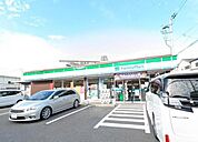 ファミリーマート　鴻池店まで351m