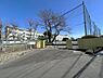 周辺：西生田中学校まで1910m