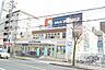 周辺：ドラッグユタカ植田駅前店まで400m