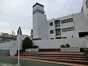 横浜市立川和中学校まで70m