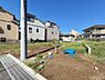 外観：京急線「生麦」駅徒歩7分の立地。周辺は交通利便性と落ち着いた住環境が共存しており、スーパーやコンビニ・教育施設等が徒歩10分圏内に揃う家族が安心して暮らせるエリアです。