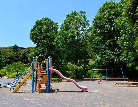 神の木公園まで270m