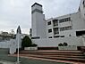 周辺：横浜市立川和中学校まで700m