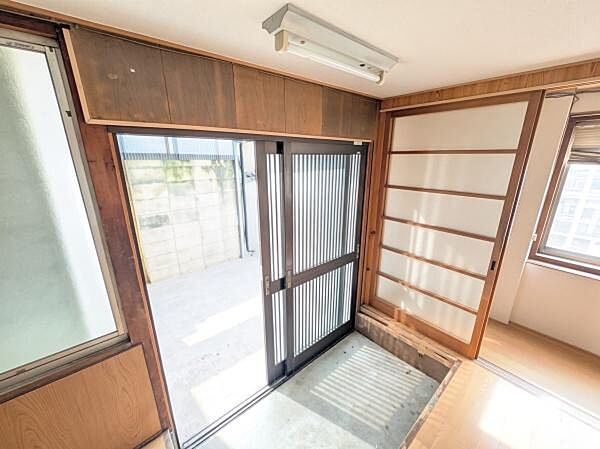 玄関
