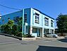 周辺：ルミエール幼稚園まで426m、砂遊び、ボール遊び、ままごと遊び、さまざまな遊びを通して子どもは身体を動かす喜び、友だちと心を通わす喜びを味わいます