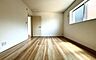 洋室：《洋室》　■収納もしっかりとれていて、陽当たりも良く明るい居室。