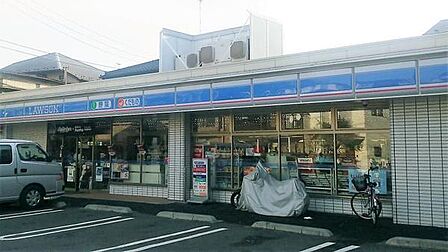 ローソン鶴見市場上町店まで887m
