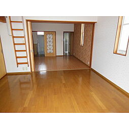 ロフトヴィレッジ B202 2階1LDKのリビング/ダイニング